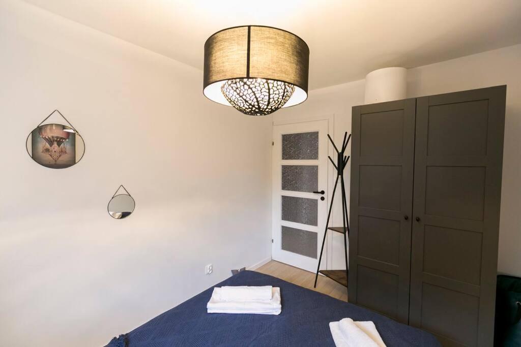 Piekne, Przestronne Mieszkanie Przy Placu Teatralnym. Varšava Exteriér fotografie
